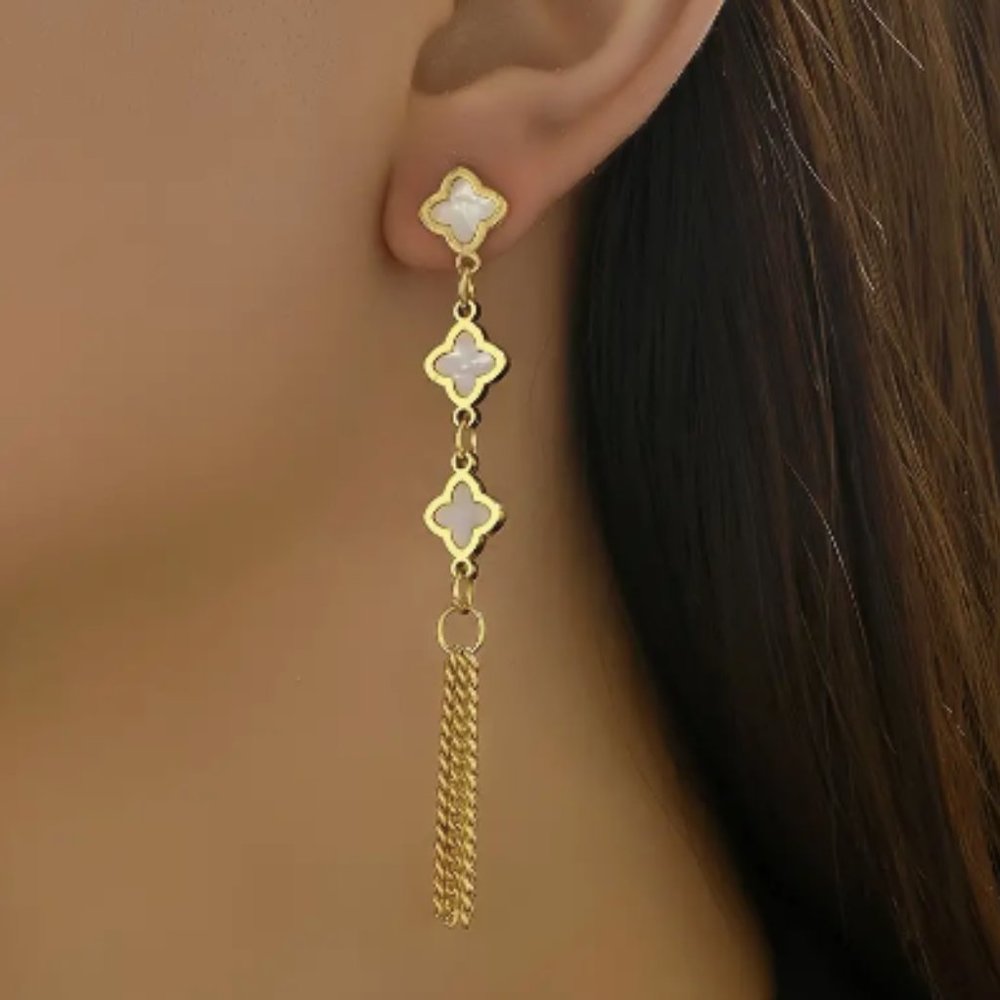 18k Gold Plated Clover Tassel Earrings